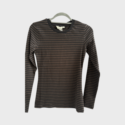 Basic Apparel – Ludmilla LS Tee, Chocolate Torte/Black