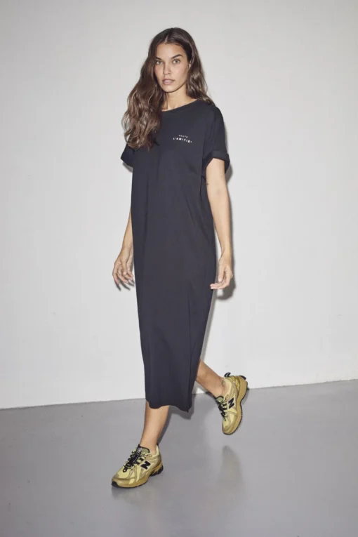 Haute L'Amitié - Crew Neck Tee Dress - Image 4
