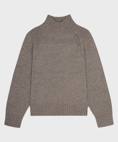 Mea sweater fra Care By Me i chunky cashmere – boxy pasform med sømandstrik og høj hals
