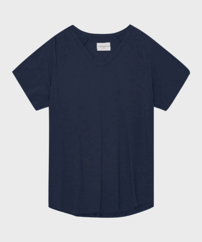 Basis t-shirt i økologisk bomuld med rund hals og afslappet pasform – Favourite Tee fra Moshi Moshi Mind.