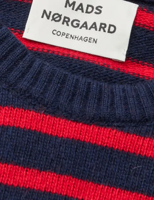 fine ribkanter og cashmere-blending på Ingrid Knit fra Mads Nørgaard.
