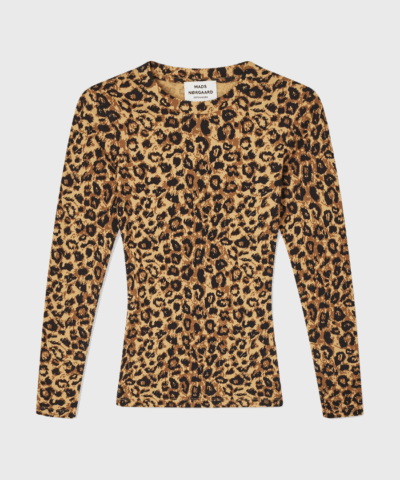 Mads Nørgaard 2x2 Cotton Tuba Tee LS – leopardprint på sort, tætsiddende t‑shirt i ribstrik.