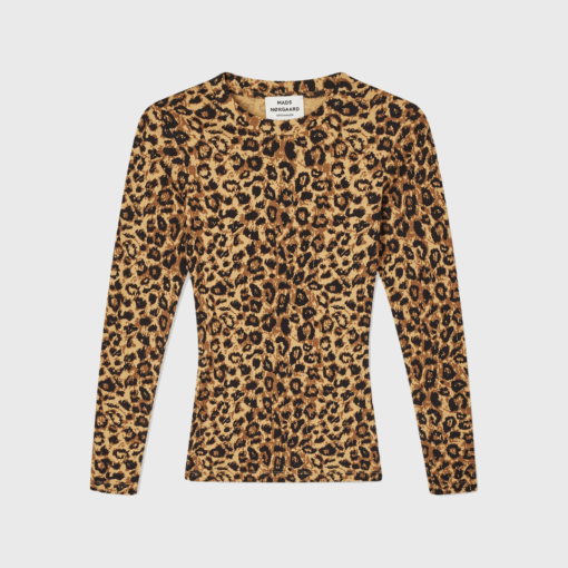 Mads Nørgaard 2x2 Cotton Tuba Tee LS – leopardprint på sort, tætsiddende t‑shirt i ribstrik.