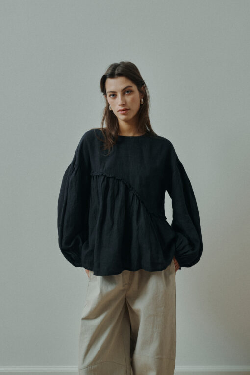 Anne-Mi – Kaya LS Blouse, Washed Black - Billede 2