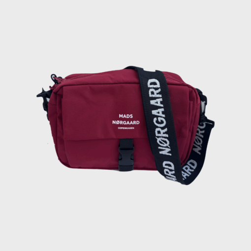 Mads Nørgaard – Tian Fae Bag, Winery