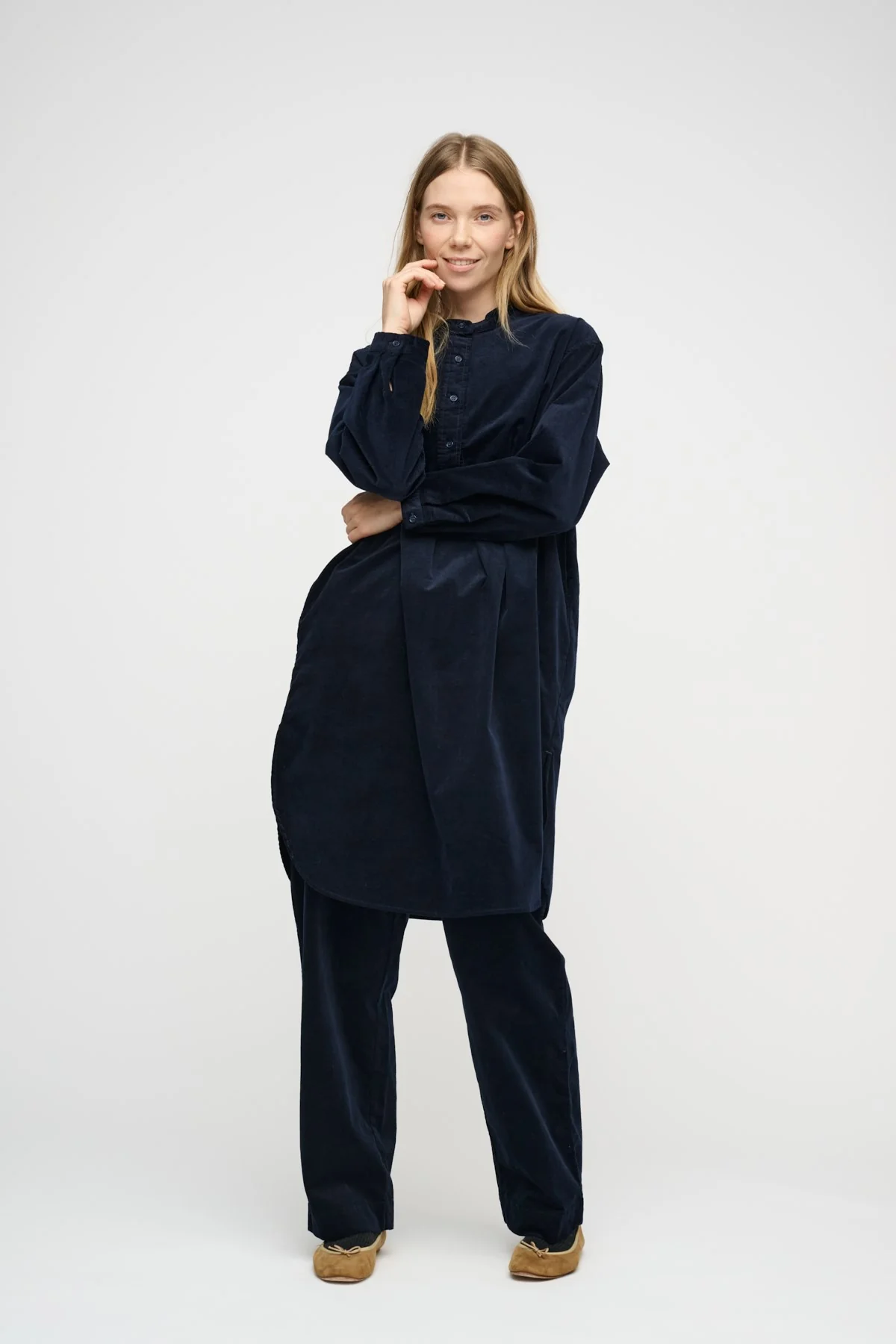 Moshi Moshi Mind – Alright Shirtdress Corduroy, Dark Navy - Billede 3