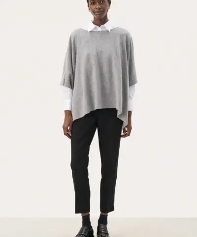 Alternative view of Part Two – Tilanna Poncho Cape, Grå