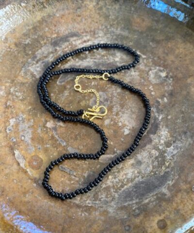 Alternative view of Annavii – Kala Halskæde - Sort