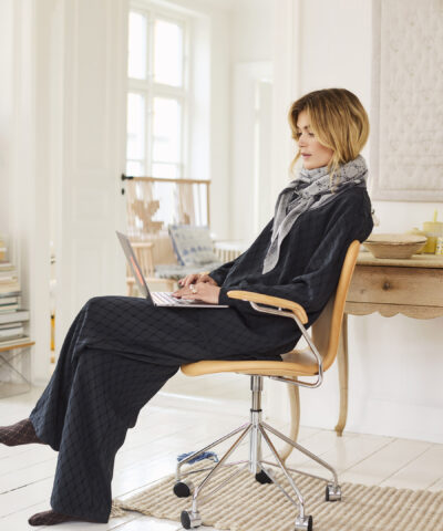 Alternative view of Hype The Detail – Triangle Scarf - Light Grey Melange