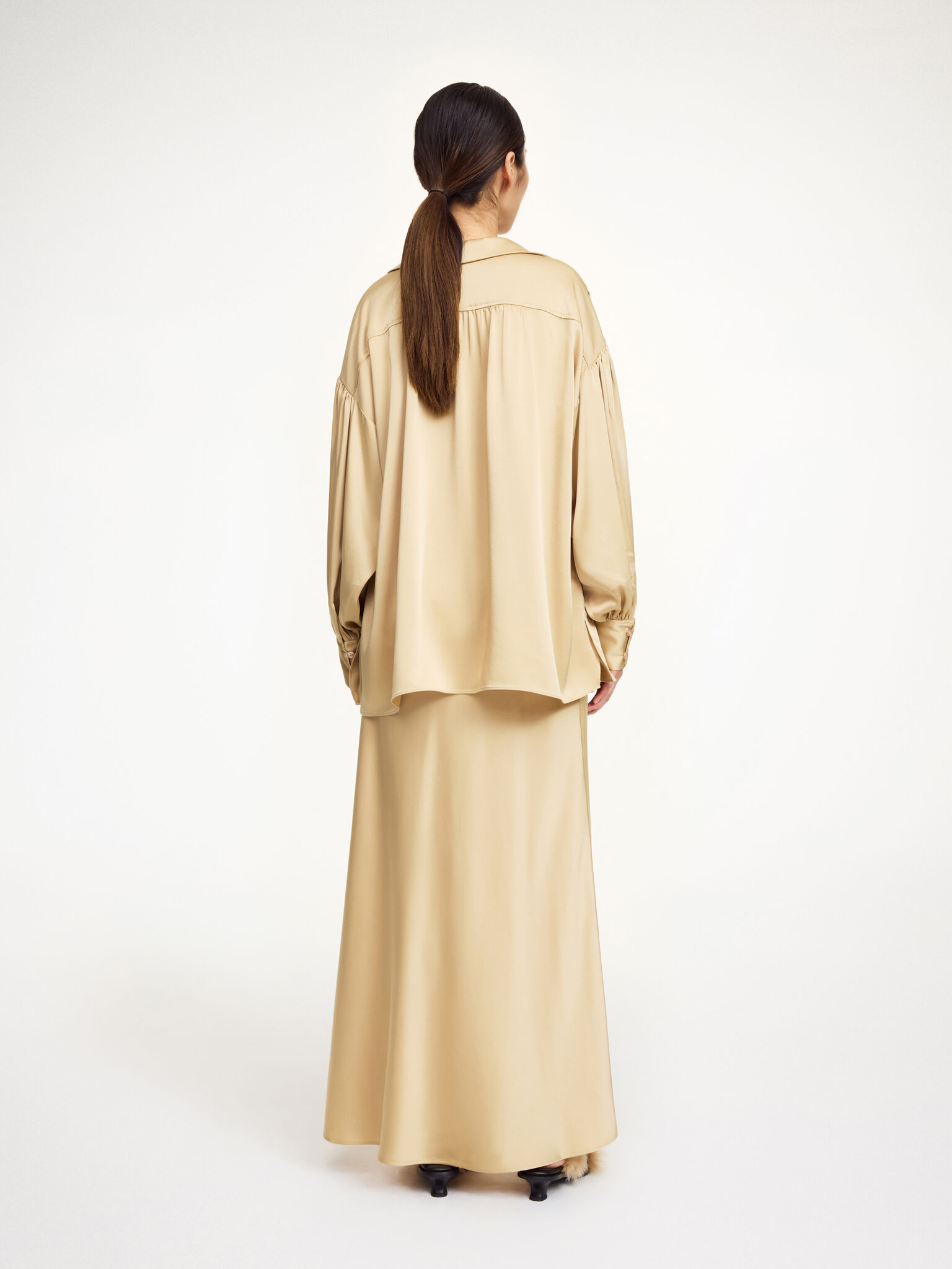 By Malene Birger – Leonora Satin Bluse - Old Beige - Billede 3