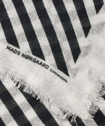 Alternative view of Mads Nørgaard - Soft Wool Self - Sort Med Striber