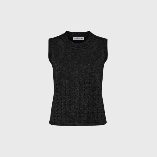 Haute L’Amitié Vest Top HL10397 i sort er en elegant og alsidig top, der passer til både hverdag og fest. Skandinavisk design med minimalistisk udtryk. Køb hos Merci Give med hurtig levering og fri fragt.