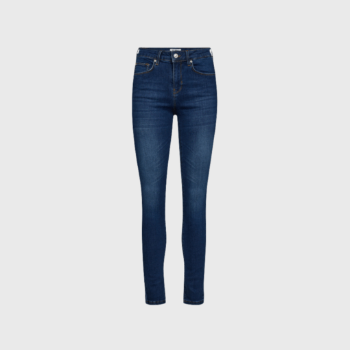 Er du på udkig efter moderne jeans med bæredygtige materialer og perfekt pasform? Alexa Earth Jeans fra IVY Copenhagen kombinerer stil og ansvarlighed. Med skinny fit, mid waist og ankellængde får du et par jeans, der fremhæver figuren og passer til enhver lejlighed. Vasken Cayenne giver et varmt og trendy udtryk, og den bløde kvalitet sikrer komfort hele dagen. Et must-have i enhver garderobe.