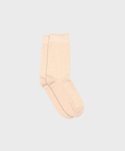 Feminine strømper i merinould og silke fra MP Denmark. Blød komfort, elegant design og OEKO-TEX-certificeret kvalitet. Perfekt til hverdag og hygge.