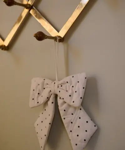 Alternative view of Moshi Moshi Mind – Dotted Christmas Bow - Ecru/Black Dots