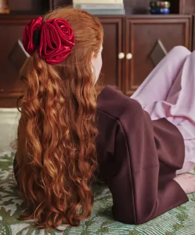 Alternative view of BeckSöndergaard – Organza Flower Hair Claw - Rød