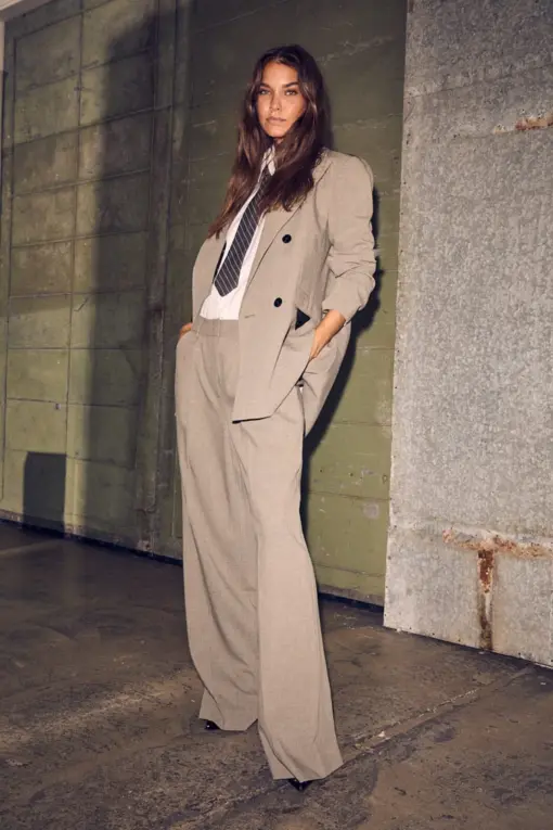Haute L’Amitié – Nicole Pleat Pant – Beige - Billede 3