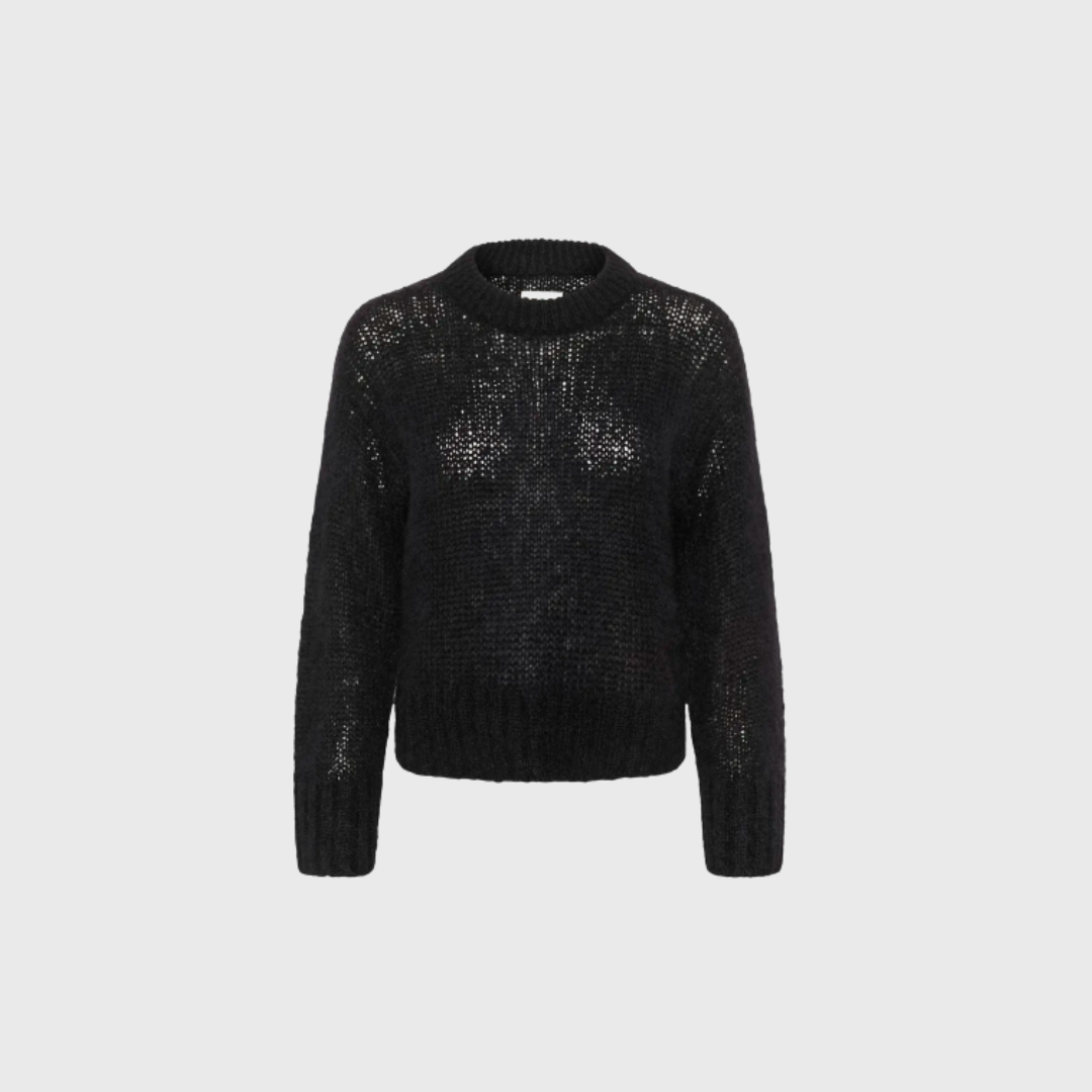 Part Two Sille Pullover – sort striktrøje i uld og cashmere. Klassisk design med rund hals og regular fit. Perfekt til både hverdag og afslappede stunder. Køb hos Merci Give med hurtig levering og 14 dages returret.
