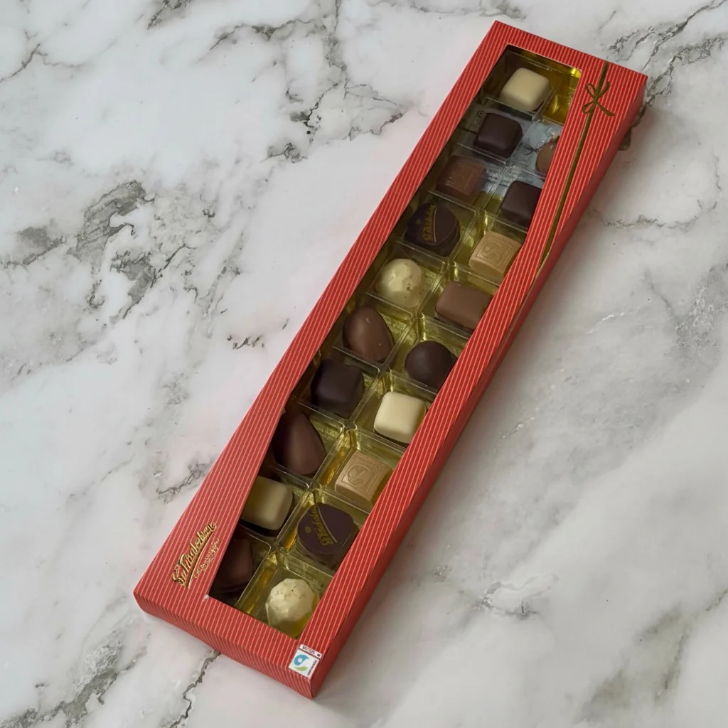 Sv. Michelsen – 20 stk. Fyldt Chokolade i Juleæske - Billede 2