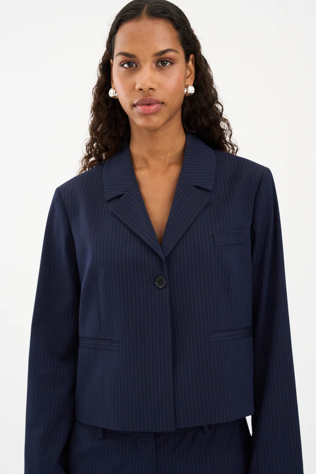 IVY – Paula Short Blazer – Deep Navy Blue - Billede 3