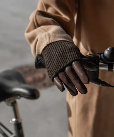 Alternative view of Markberg – HellyMBG Glove – Dark Brown