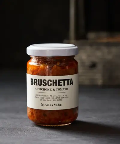 Alternative view of Nicolas Vahé – Bruschetta, Artichoke & Tomato