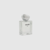 Opdag Fern Eau de Toilette – 50 ml, en frisk og harmonisk duft med grønne topnoter, elegante florale hjertenoter og en varm, træagtig base. Produceret i Skandinavien og skabt til hverdagsbrug med naturlig renhed og velafbalanceret karakter. En sofistikeret duft, der kombinerer friskhed, varme og dybde på smukkeste vis.