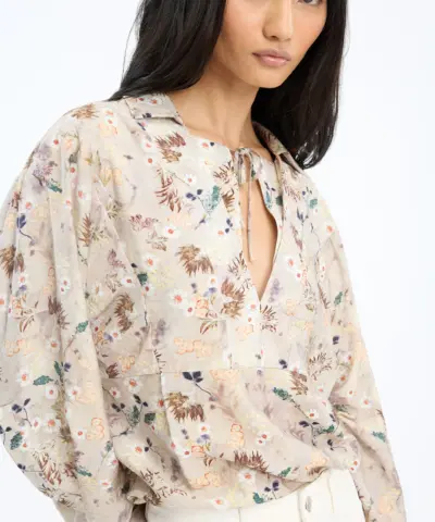 Alternative view of Munthe – Babette Top – Print Nature
