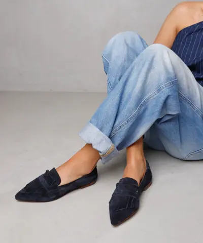 Alternative view of VIA VAI – Lola Oakley Loafers – Navy