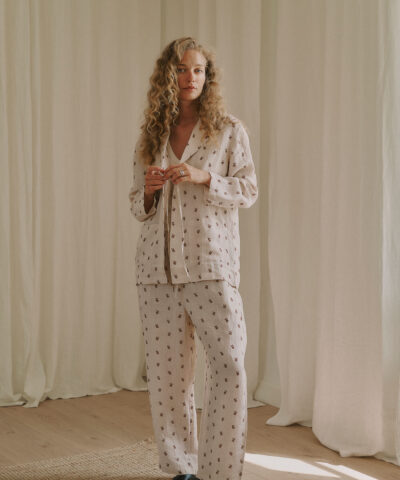 Alternative view of Anne|Mi - Savage Crop Pant – Sand/Print