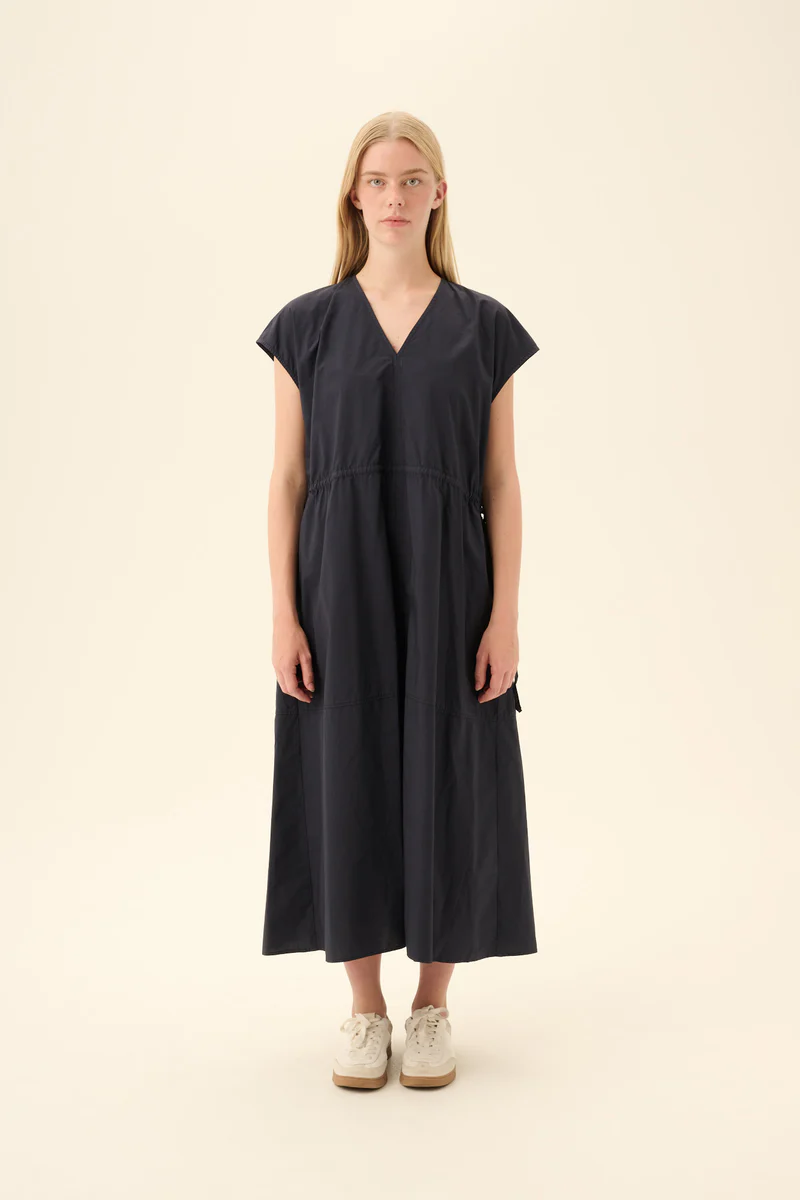 Rue de Tokyo – Dalila GMTD Poplin Dress - Dark Navy - Billede 2