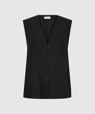 Billie Waistcoat i Black er en elegant hørvest med dyb V‑udskæring og klassisk knaplukning. Fremstillet i 100% hør for et naturligt, åndbart og tidløst look. Perfekt som top alene eller lag-på-lag over skjorter og T‑shirts.