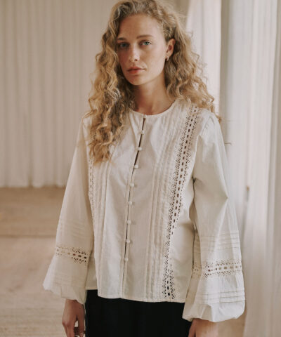 Alternative view of Anne|Mi - Lily Shirt – White Sand