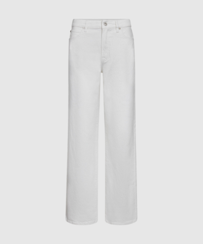 IVY‑Mia Jeans i Optical White er moderne, tidløse og flatterende jeans med høj talje og lige ben. Den klare hvide vask giver et friskt og minimalistisk look, mens den strukturerede denim sikrer en perfekt pasform. Ideelle til både hverdag, sommerstyles og en elegant hvid‑på‑hvid styling.
