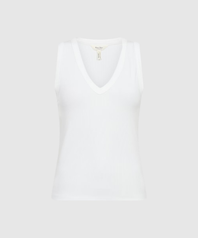 Part Two Nikkiapw Top i Bright White er en klassisk ribbet basistop med V‑hals og blød, strækbar kvalitet. En komfortabel og alsidig top, der både kan bruges alene og som lag under skjorter og blazere. Hos Merci Give finder du et udvalg af tidløse Part Two styles i flotte kvaliteter.