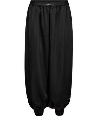 Alternative view of Haute L'Amitie - Evita Crop Harem Pant – Sort