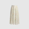 Paula Skirt i off white er en tidløs nederdel i bomulds‑ og polyesterblanding. En let og alsidig nederdel med elegant fald, perfekt til hverdagsbrug og sæsonens outfits. Find Paula Skirt hos Merci Give.