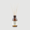 Diffuser Lemongrass er en frisk og citrusagtig eco friendly diffuser med noter af lemongrass og let jordagtig bund. Perfekt til at skabe en ren og behagelig duft i hjemmet eller på kontoret. Find Lemongrass diffuser hos Merci Give.