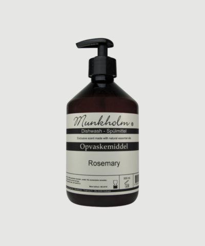 Miljørigtigt opvaskemiddel med frisk duft af rosmarin og lemongrass. Effektivt mod fedt og snavs og skånsomt mod miljøet. Et naturligt valg til daglig opvask. Find Opvaskemiddel Rosmarin hos Merci Give.