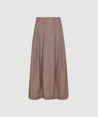 JihoCC Anya Pleat Skirt fra Co’Couture i brun er en elegant nederdel med læg og flot fald. Perfekt til både hverdag og pænere brug med sit feminine og stilrene design.
