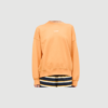 Compact Cotton Atli Sweatshirt fra Mads Nørgaard i Zinnia er en afslappet sweatshirt med grafisk print og blød bomuldskvalitet. En moderne og komfortabel style med et cool udtryk.