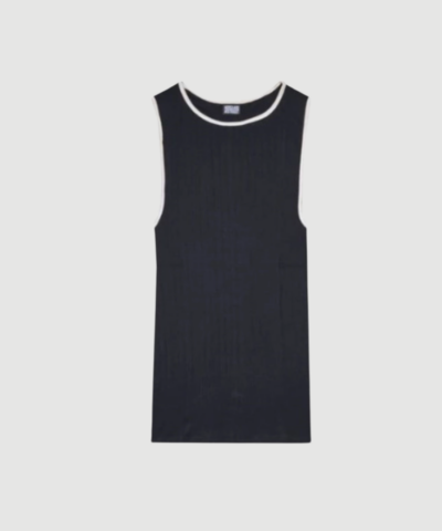 NPS Tank Top Kontrast fra Mads Nørgaard i black og ecru er en stribet top med kontrastkanter og tæt pasform. En moderne klassiker i bomuld, perfekt til både hverdag og lag‑på‑lag styling.
