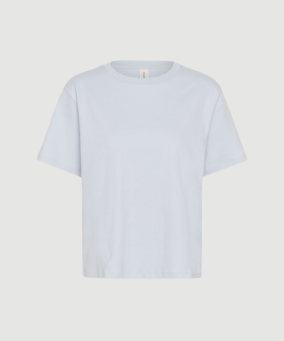 AnnePW T‑Shirt fra Part Two i Gray Dawn / Blue er en klassisk T‑shirt i økologisk bomuld med loose fit og minimalistisk design. En komfortabel og stilren basis til hverdagsbrug.