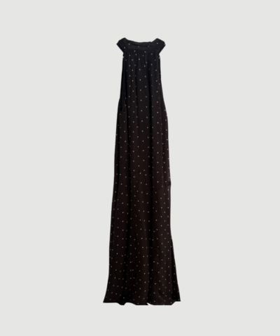 DorthemiePW Dress fra Part Two i Mole Dot Print er en elegant kjole med prikket mønster og behagelig pasform. En stilren og feminin kjole til både hverdag og pænere brug.