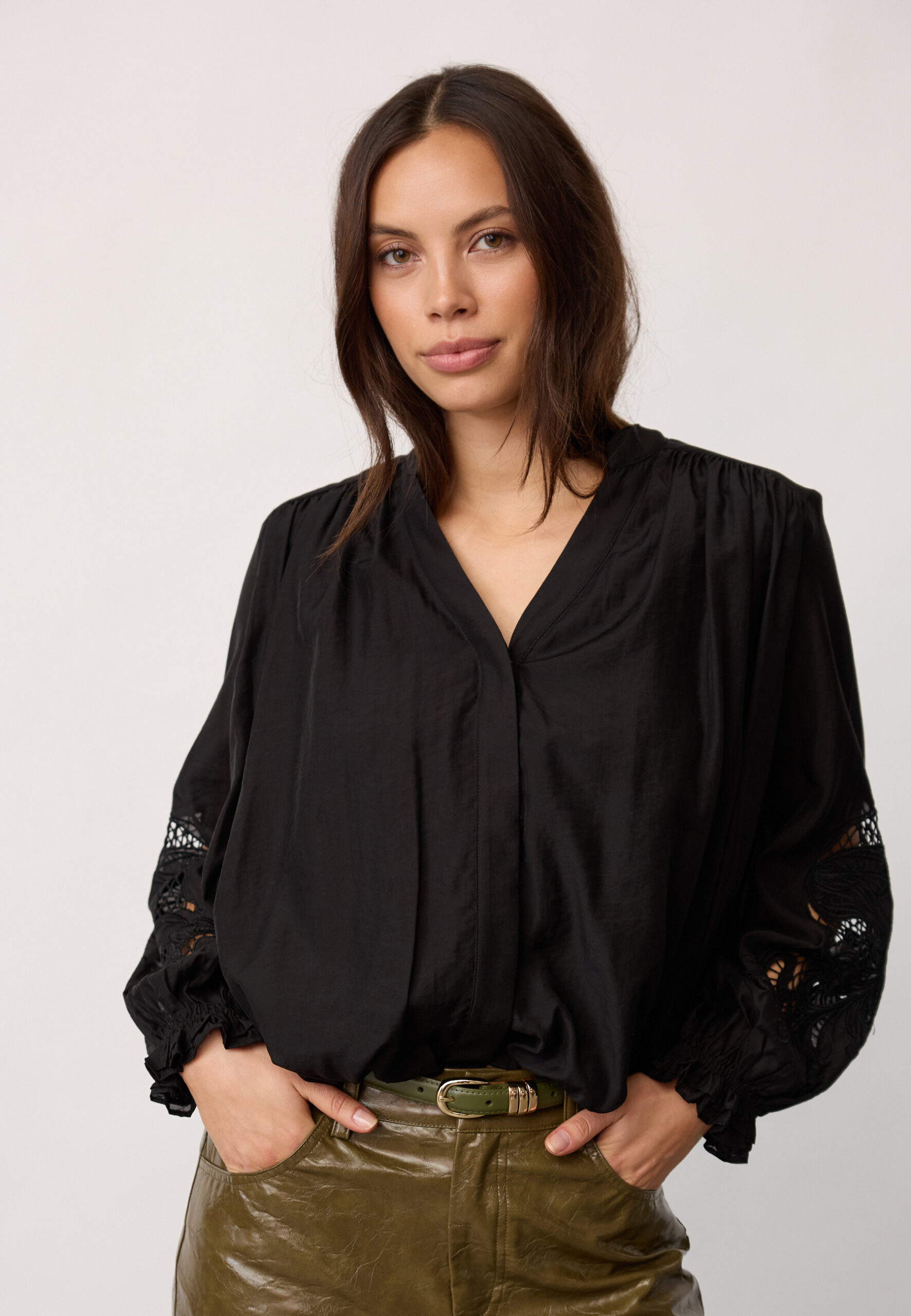 Co'couture - Delin Balloon Emb Shirt - Black - Billede 3