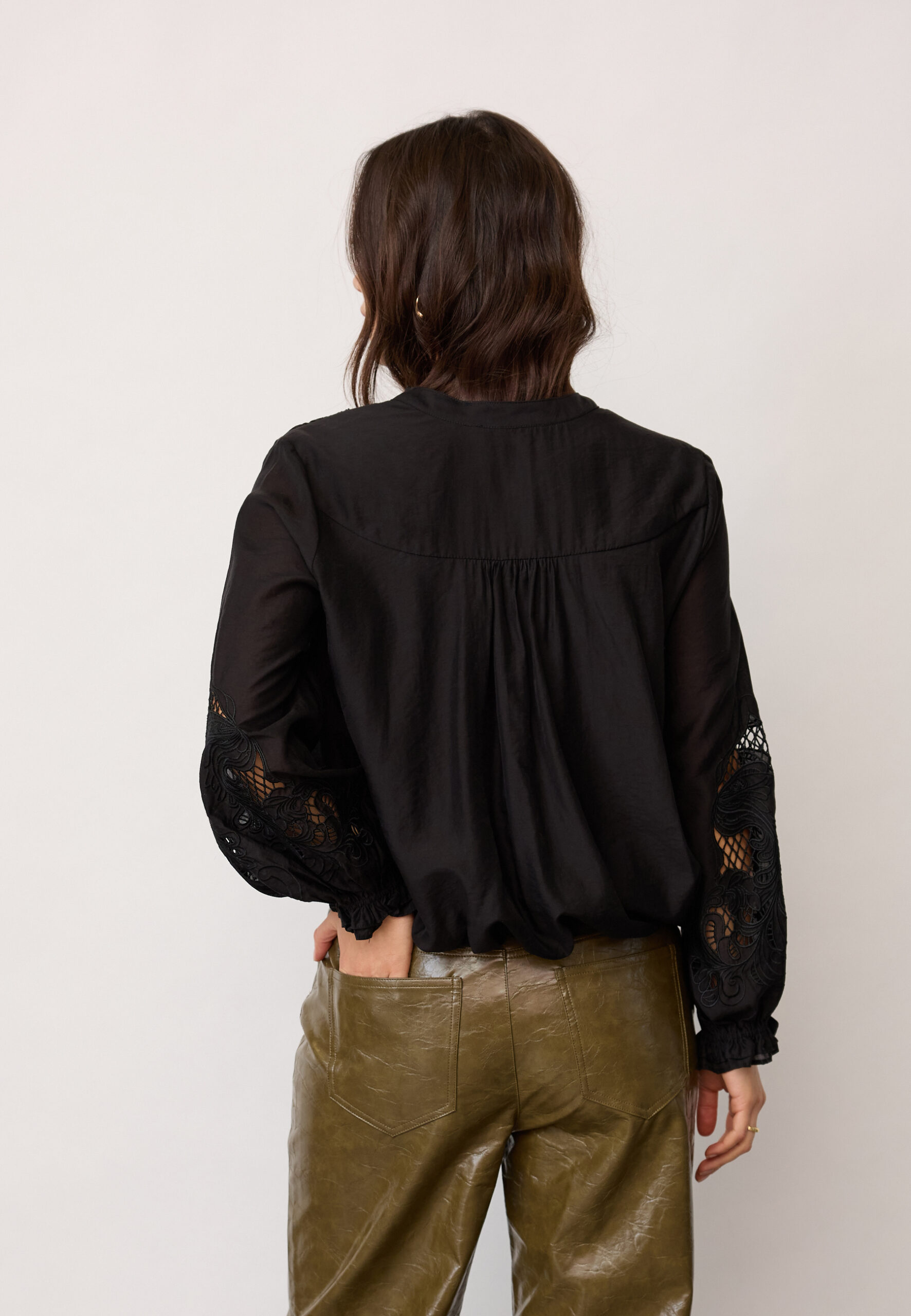 Co'couture - Delin Balloon Emb Shirt - Black - Billede 5
